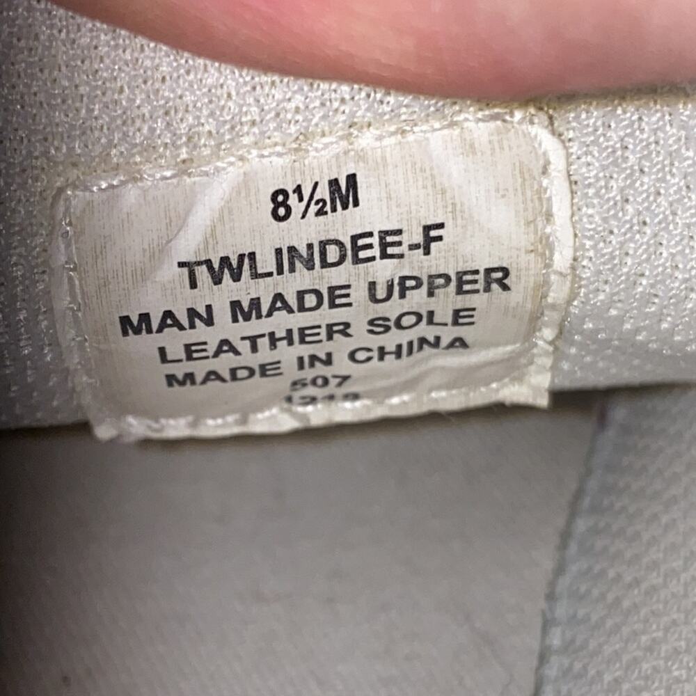 Tommy Hilfiger Lindee Striped Sneakers 8.5M - Picture 9 of 10